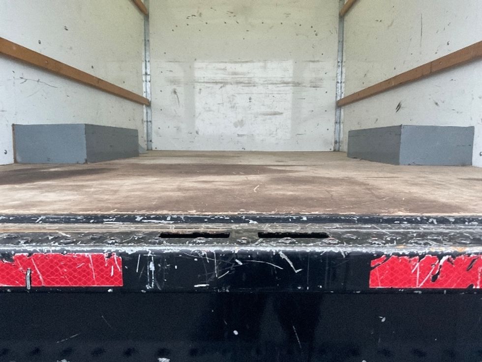 Light Duty Box Truck-Light and Medium Duty Trucks-GMC-2021-Savana G33503-Pasco-WA-103,262\n\t\tmiles-$ 29,750 - Image 10