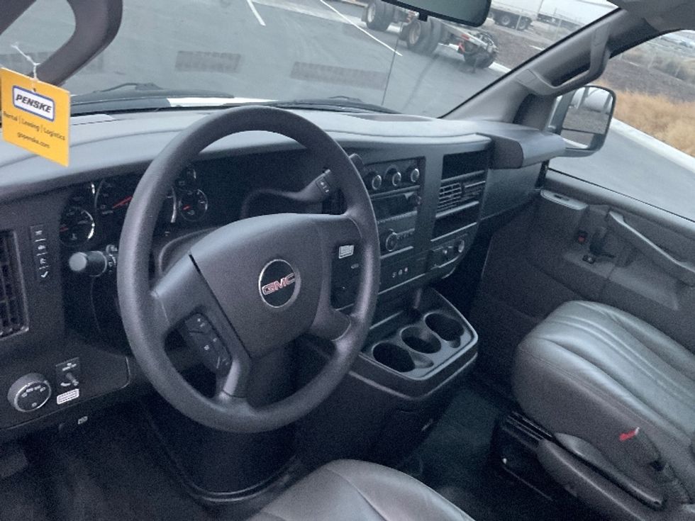 Light Duty Box Truck-Light and Medium Duty Trucks-GMC-2021-Savana G33503-Pasco-WA-103,262\n\t\tmiles-$ 29,750 - Image 17