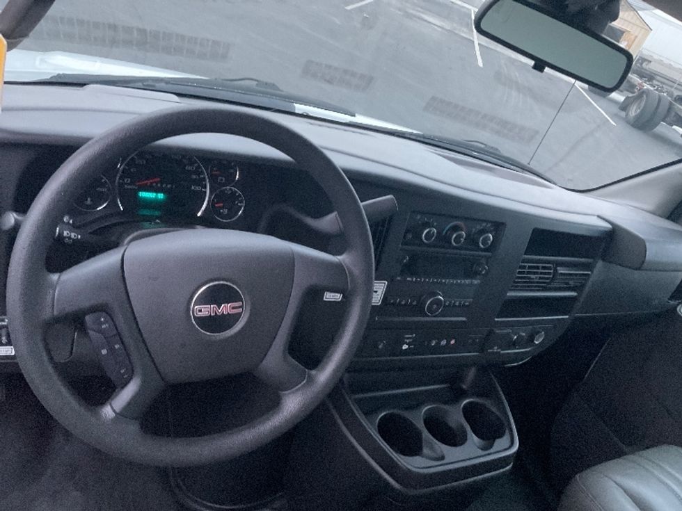 Light Duty Box Truck-Light and Medium Duty Trucks-GMC-2021-Savana G33503-Pasco-WA-103,262\n\t\tmiles-$ 29,750 - Image 18