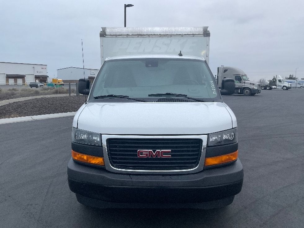 Light Duty Box Truck-Light and Medium Duty Trucks-GMC-2021-Savana G33503-Pasco-WA-103,262\n\t\tmiles-$ 29,750 - Image 2