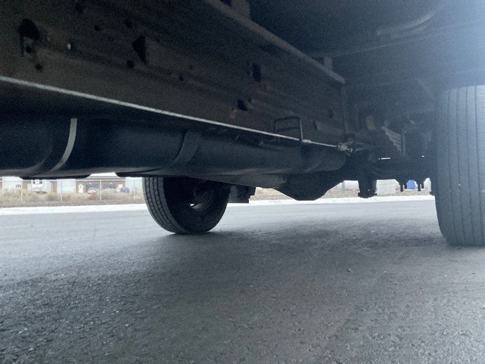 Light Duty Box Truck-Light and Medium Duty Trucks-GMC-2021-Savana G33503-Pasco-WA-103,262\n\t\tmiles-$ 29,750 - Image 5