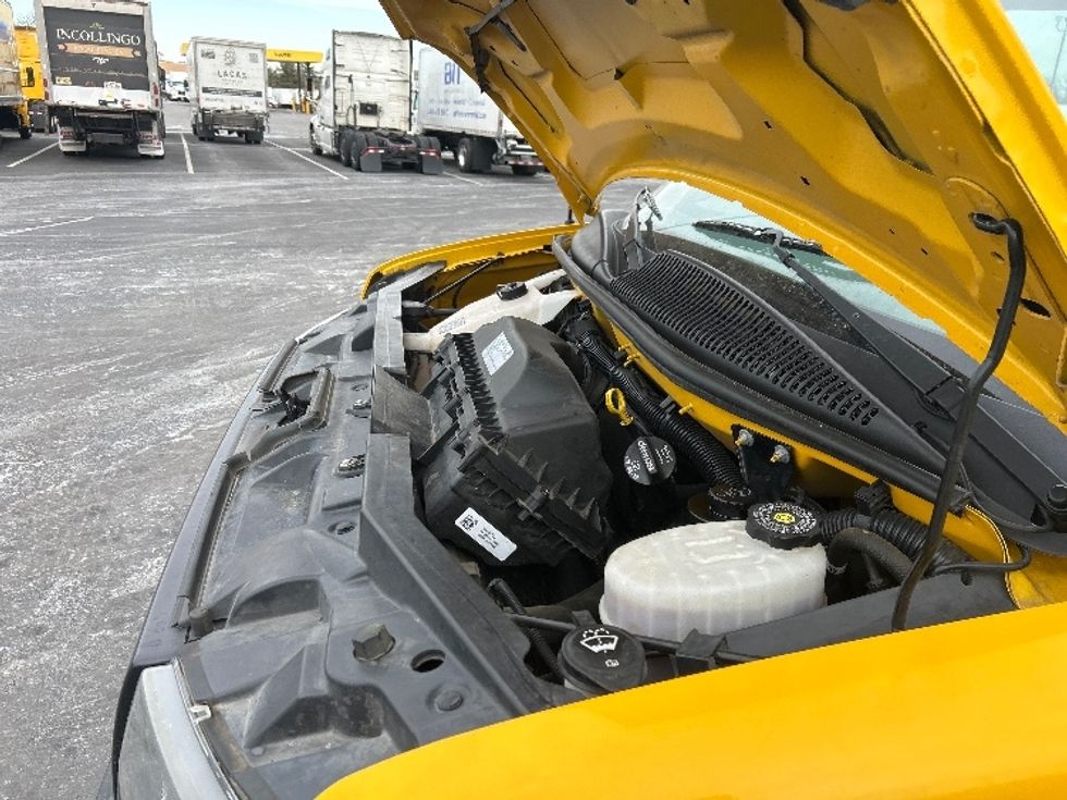 Light Duty Box Truck-Light and Medium Duty Trucks-GMC-2021-Savana G33503-Pennsauken-NJ-110,927\n\t\tmiles-$ 24,500 - Image 21