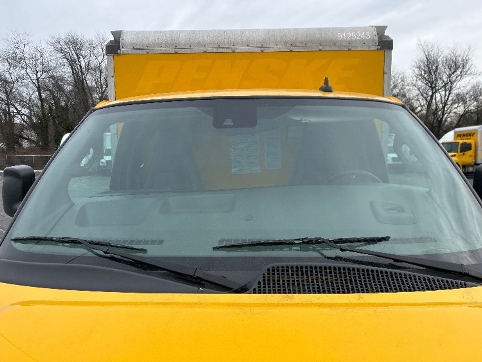 Light Duty Box Truck-Light and Medium Duty Trucks-GMC-2021-Savana G33503-Pennsauken-NJ-110,927\n\t\tmiles-$ 24,500 - Image 22