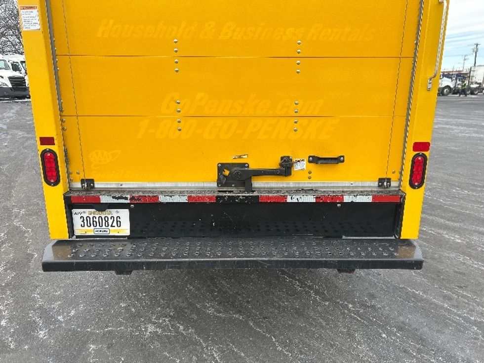 Light Duty Box Truck-Light and Medium Duty Trucks-GMC-2021-Savana G33503-Pennsauken-NJ-110,927\n\t\tmiles-$ 24,500 - Image 23