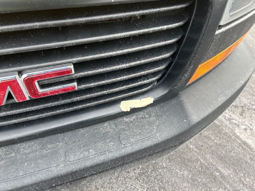 Light Duty Box Truck-Light and Medium Duty Trucks-GMC-2021-Savana G33503-Pennsauken-NJ-110,927\n\t\tmiles-$ 24,500 - Image 24