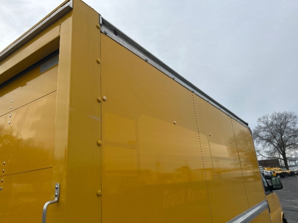 Light Duty Box Truck-Light and Medium Duty Trucks-GMC-2021-Savana G33503-Pennsauken-NJ-110,927\n\t\tmiles-$ 24,500 - Image 26