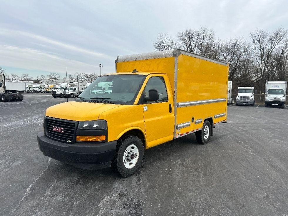 Light Duty Box Truck-Light and Medium Duty Trucks-GMC-2021-Savana G33503-Pennsauken-NJ-110,927\n\t\tmiles-$ 24,500 - Image 3