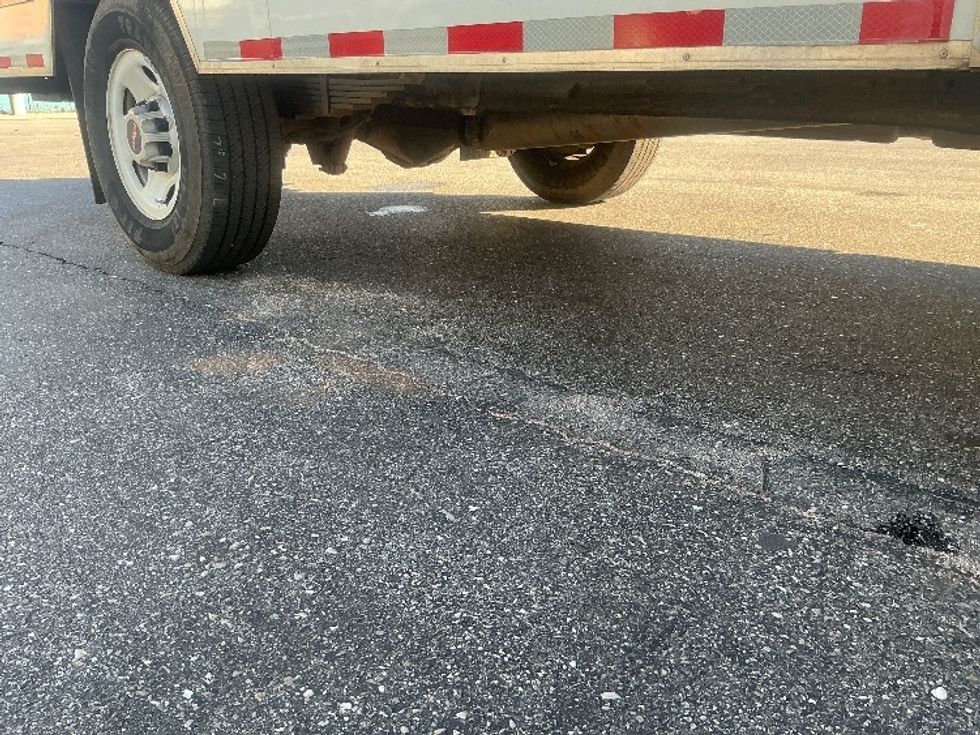 Light Duty Box Truck-Light and Medium Duty Trucks-GMC-2021-Savana G33503-Pensacola-FL-117,508\n\t\tmiles-$ 28,000 - Image 13