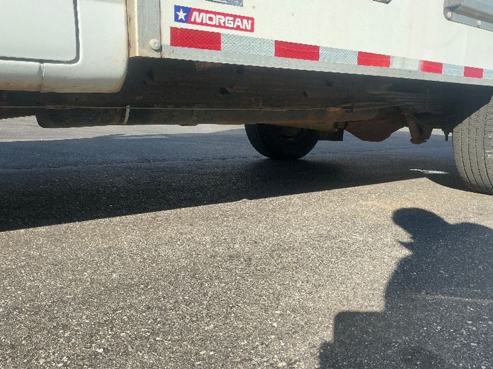 Light Duty Box Truck-Light and Medium Duty Trucks-GMC-2021-Savana G33503-Pensacola-FL-117,508\n\t\tmiles-$ 28,000 - Image 5