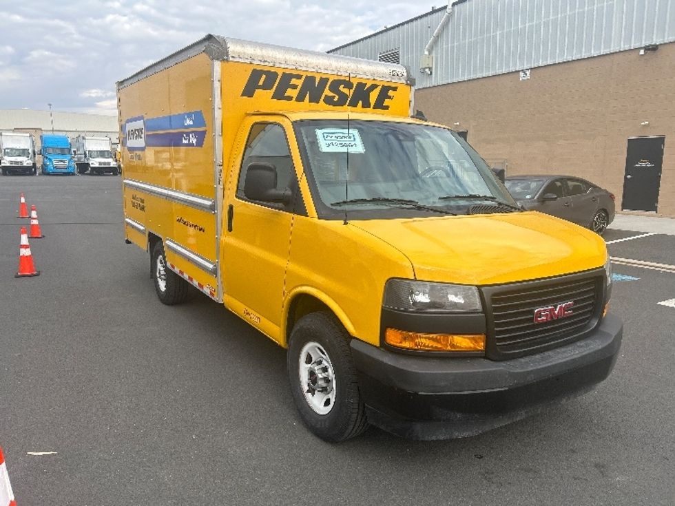 Light Duty Box Truck-Light and Medium Duty Trucks-GMC-2021-Savana G33503-Philadelphia-PA-119,257\n\t\tmiles-$ 23,500 - Image 1