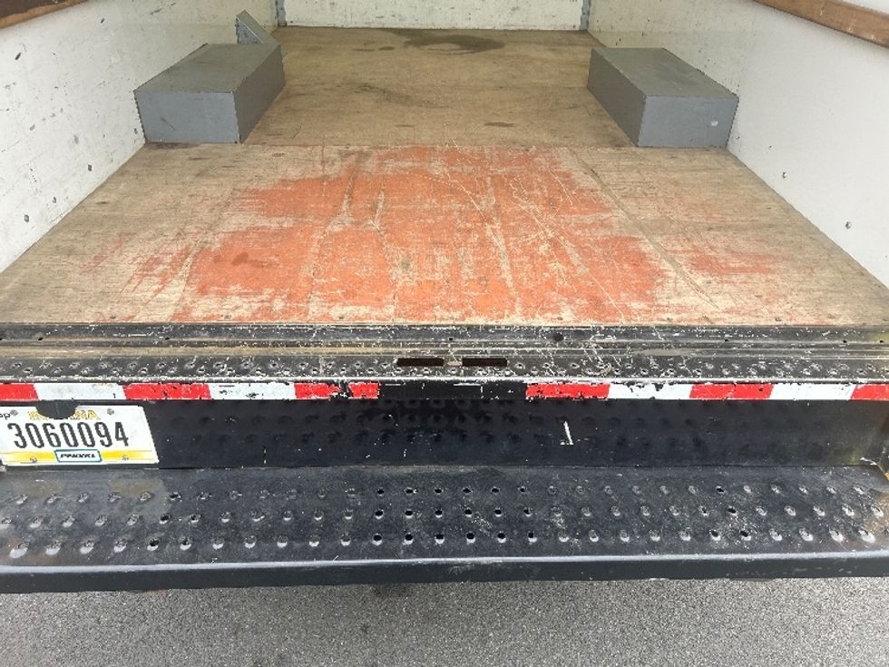 Light Duty Box Truck-Light and Medium Duty Trucks-GMC-2021-Savana G33503-Philadelphia-PA-119,257\n\t\tmiles-$ 23,500 - Image 10