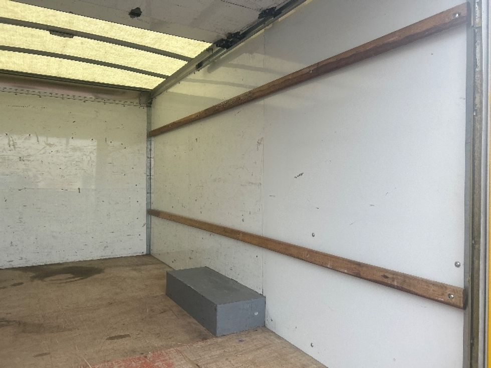 Light Duty Box Truck-Light and Medium Duty Trucks-GMC-2021-Savana G33503-Philadelphia-PA-119,257\n\t\tmiles-$ 23,500 - Image 12