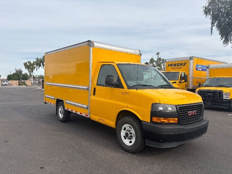 Light Duty Box Truck-Light and Medium Duty Trucks-GMC-2021-Savana G33503-Phoenix-AZ-100,283\n\t\tmiles-$ 24,500 - Image 1
