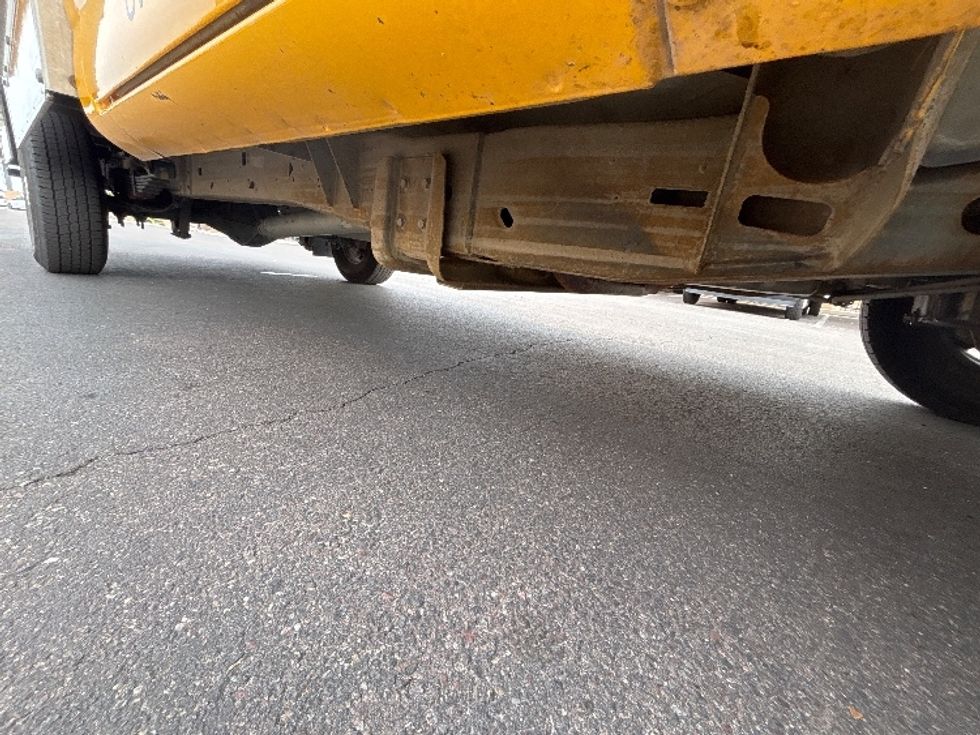 Light Duty Box Truck-Light and Medium Duty Trucks-GMC-2021-Savana G33503-Phoenix-AZ-100,283\n\t\tmiles-$ 24,500 - Image 12