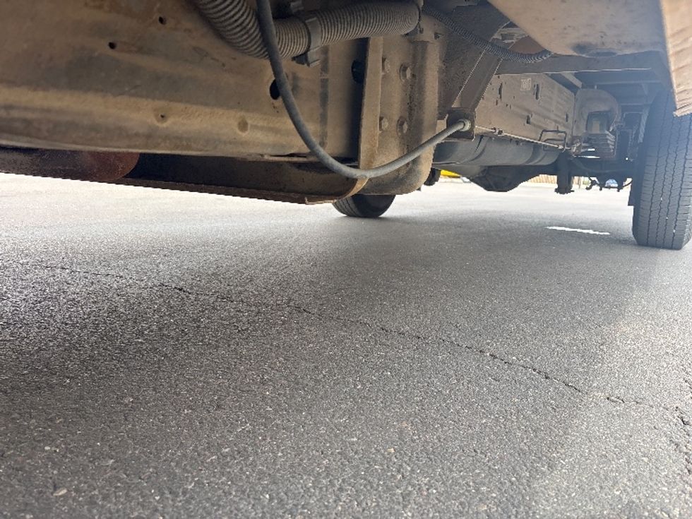 Light Duty Box Truck-Light and Medium Duty Trucks-GMC-2021-Savana G33503-Phoenix-AZ-100,283\n\t\tmiles-$ 24,500 - Image 5