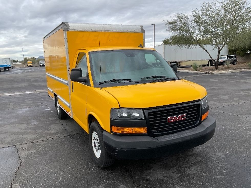 Light Duty Box Truck-Light and Medium Duty Trucks-GMC-2021-Savana G33503-Phoenix-AZ-103,737\n\t\tmiles-$ 24,000 - Image 1