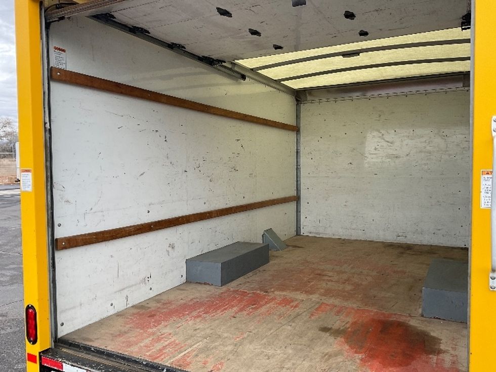 Light Duty Box Truck-Light and Medium Duty Trucks-GMC-2021-Savana G33503-Phoenix-AZ-103,737\n\t\tmiles-$ 24,000 - Image 10