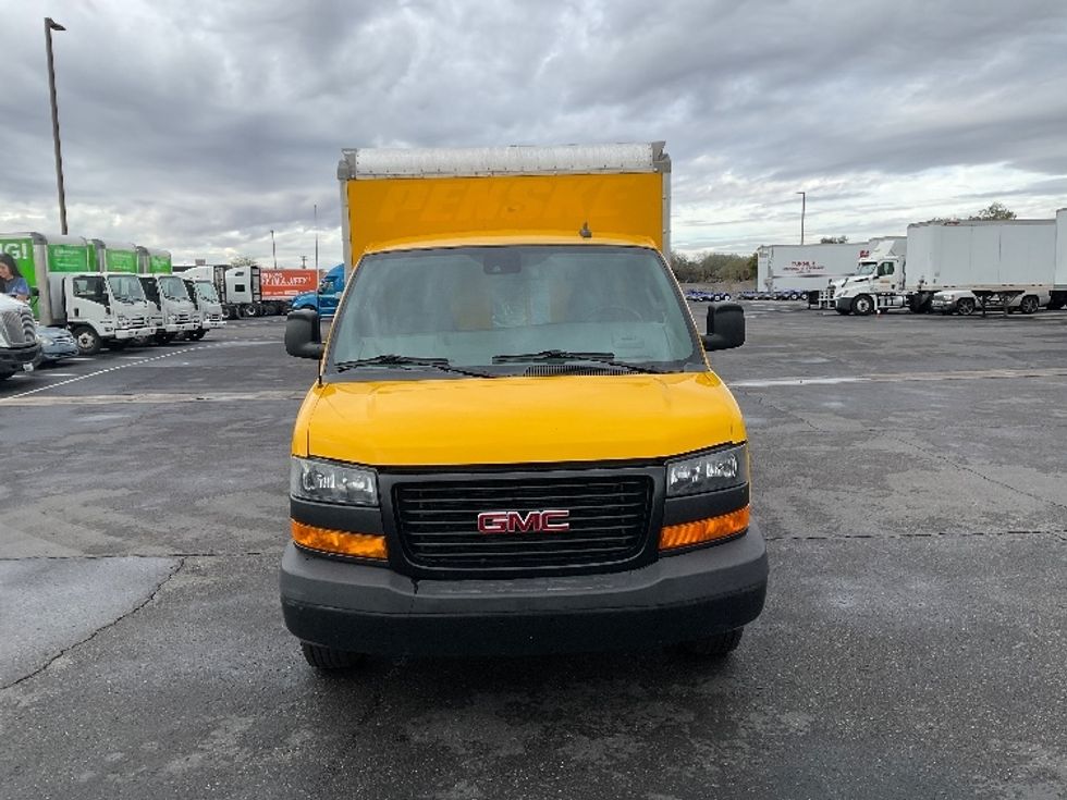 Light Duty Box Truck-Light and Medium Duty Trucks-GMC-2021-Savana G33503-Phoenix-AZ-103,737\n\t\tmiles-$ 24,000 - Image 2