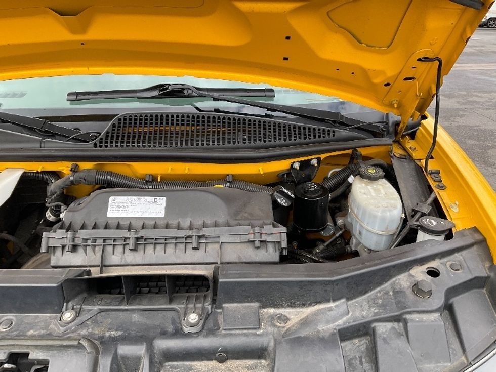 Light Duty Box Truck-Light and Medium Duty Trucks-GMC-2021-Savana G33503-Phoenix-AZ-103,737\n\t\tmiles-$ 24,000 - Image 23