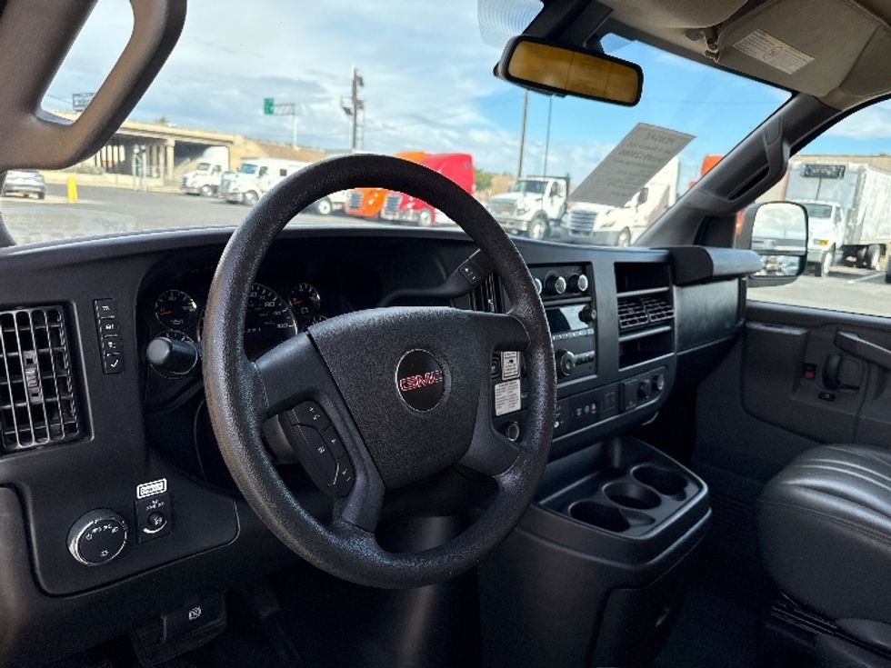 Light Duty Box Truck-Light and Medium Duty Trucks-GMC-2021-Savana G33503-Phoenix-AZ-106,851\n\t\tmiles-$ 23,750 - Image 16