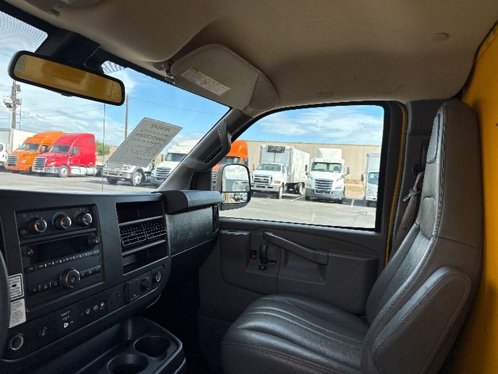 Light Duty Box Truck-Light and Medium Duty Trucks-GMC-2021-Savana G33503-Phoenix-AZ-106,851\n\t\tmiles-$ 23,750 - Image 18