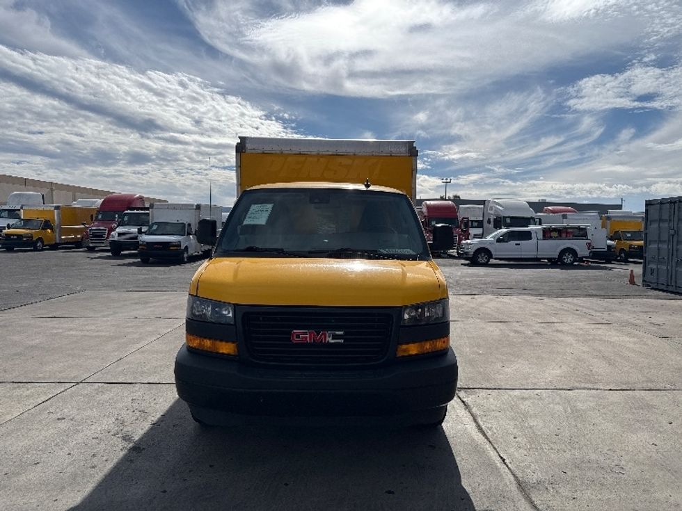 Light Duty Box Truck-Light and Medium Duty Trucks-GMC-2021-Savana G33503-Phoenix-AZ-106,851\n\t\tmiles-$ 23,750 - Image 2