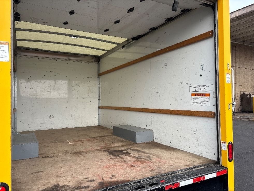 Light Duty Box Truck-Light and Medium Duty Trucks-GMC-2021-Savana G33503-Phoenix-AZ-107,849\n\t\tmiles-$ 23,750 - Image 11