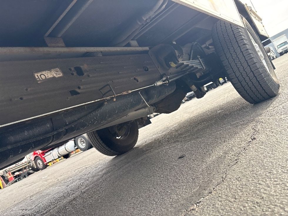 Light Duty Box Truck-Light and Medium Duty Trucks-GMC-2021-Savana G33503-Phoenix-AZ-107,849\n\t\tmiles-$ 23,750 - Image 5