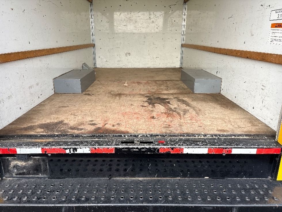 Light Duty Box Truck-Light and Medium Duty Trucks-GMC-2021-Savana G33503-Phoenix-AZ-107,849\n\t\tmiles-$ 23,750 - Image 9