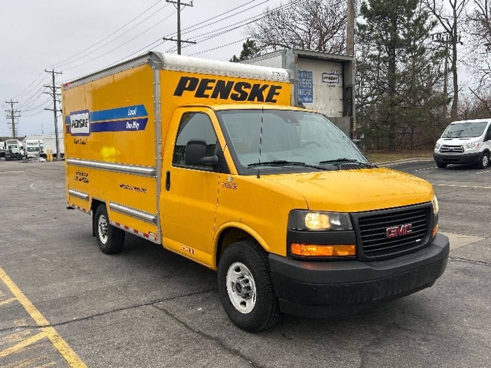 Light Duty Box Truck-Light and Medium Duty Trucks-GMC-2021-Savana G33503-Plymouth-MI-99,625\n\t\tmiles-$ 26,250 - Image 1