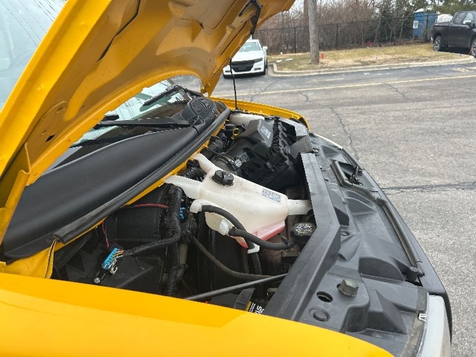 Light Duty Box Truck-Light and Medium Duty Trucks-GMC-2021-Savana G33503-Plymouth-MI-99,625\n\t\tmiles-$ 26,250 - Image 22