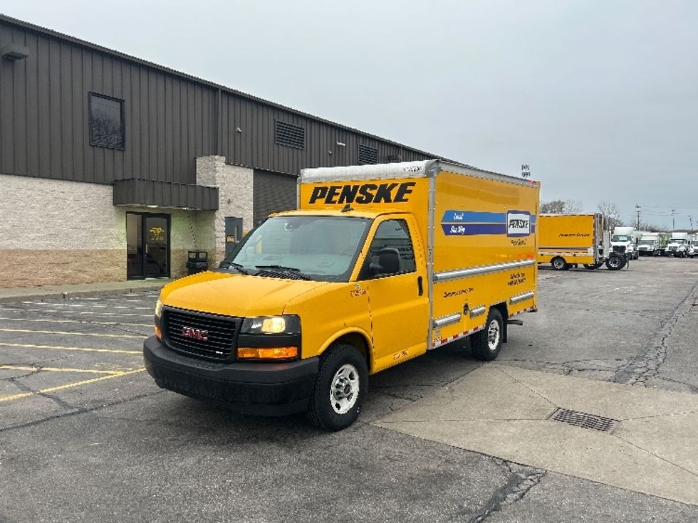 Light Duty Box Truck-Light and Medium Duty Trucks-GMC-2021-Savana G33503-Plymouth-MI-99,625\n\t\tmiles-$ 26,250 - Image 3