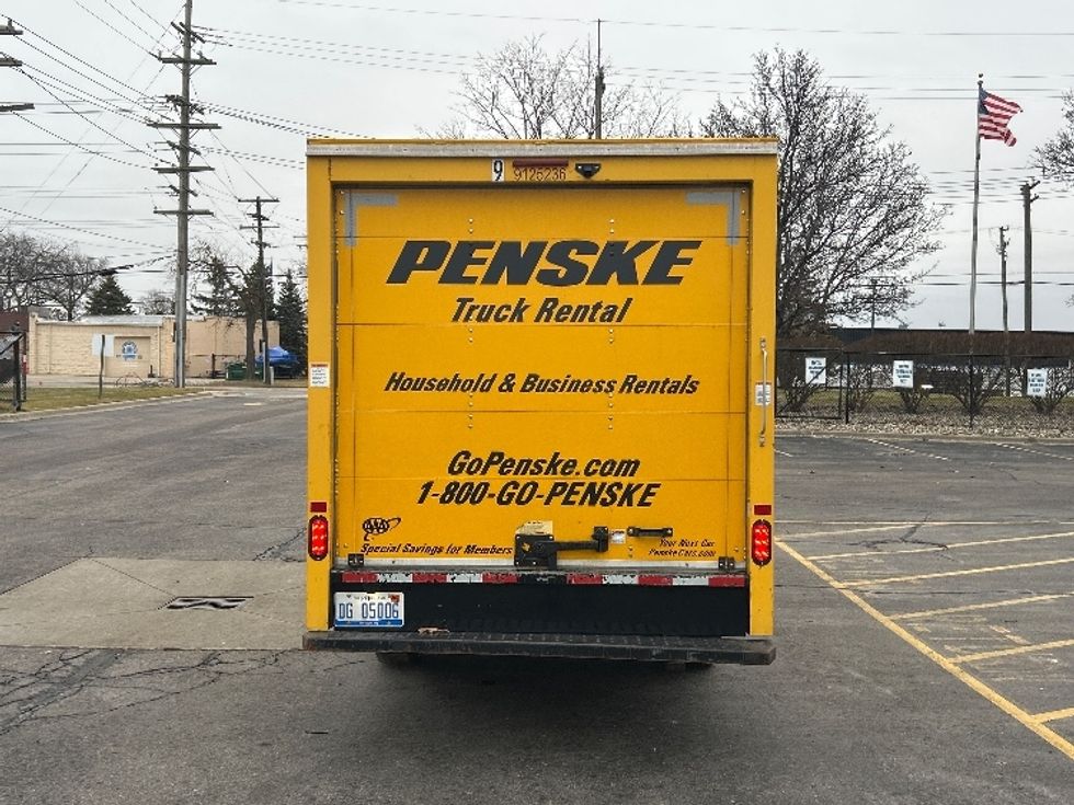 Light Duty Box Truck-Light and Medium Duty Trucks-GMC-2021-Savana G33503-Plymouth-MI-99,625\n\t\tmiles-$ 26,250 - Image 7