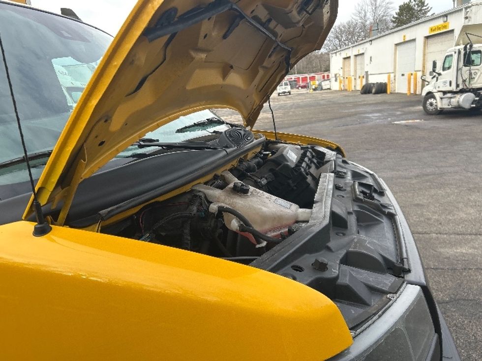 Light Duty Box Truck-Light and Medium Duty Trucks-GMC-2021-Savana G33503-Pompano Beach-FL-112,108\n\t\tmiles-$ 26,250 - Image 23