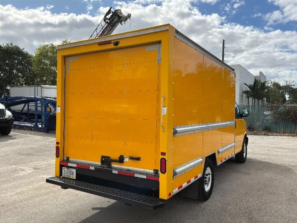 Light Duty Box Truck-Light and Medium Duty Trucks-GMC-2021-Savana G33503-Pompano Beach-FL-112,276\n\t\tmiles-$ 26,250 - Image 12