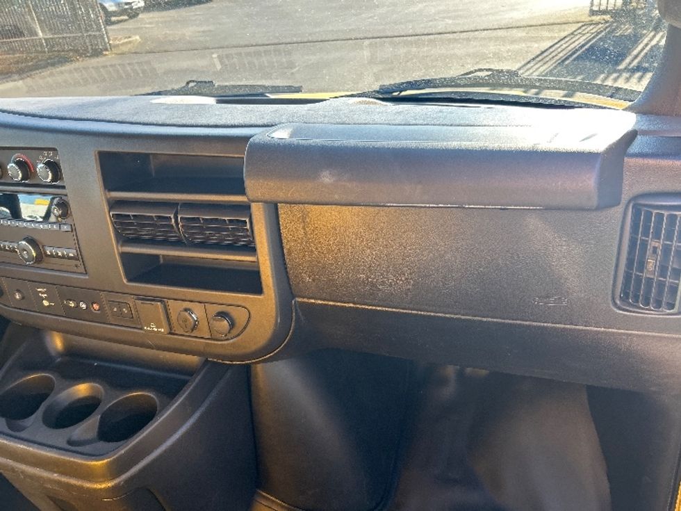 Light Duty Box Truck-Light and Medium Duty Trucks-GMC-2021-Savana G33503-Portland-OR-103,728\n\t\tmiles-$ 27,250 - Image 20