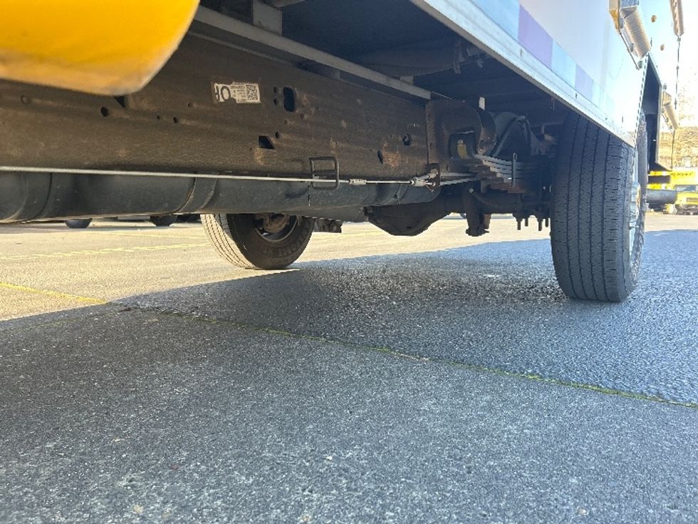 Light Duty Box Truck-Light and Medium Duty Trucks-GMC-2021-Savana G33503-Portland-OR-103,728\n\t\tmiles-$ 27,250 - Image 5