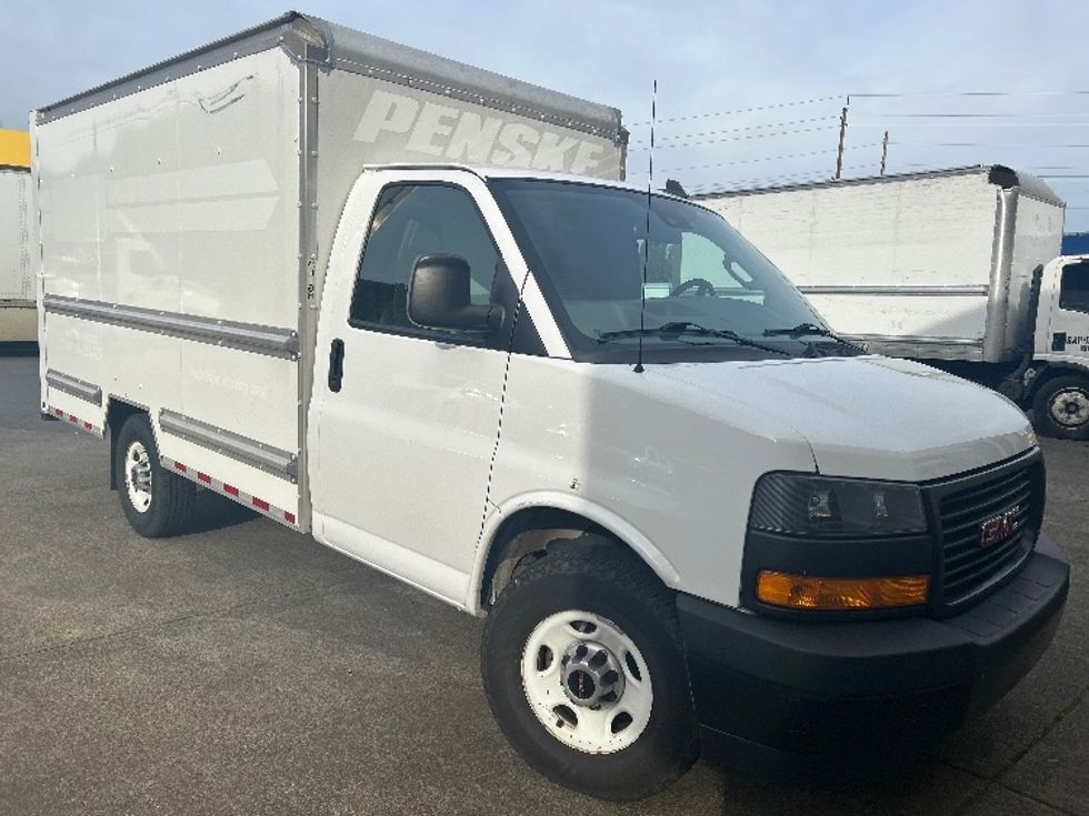 Light Duty Box Truck-Light and Medium Duty Trucks-GMC-2021-Savana G33503-Portland-OR-115,066\n\t\tmiles-$ 28,500 - Image 1