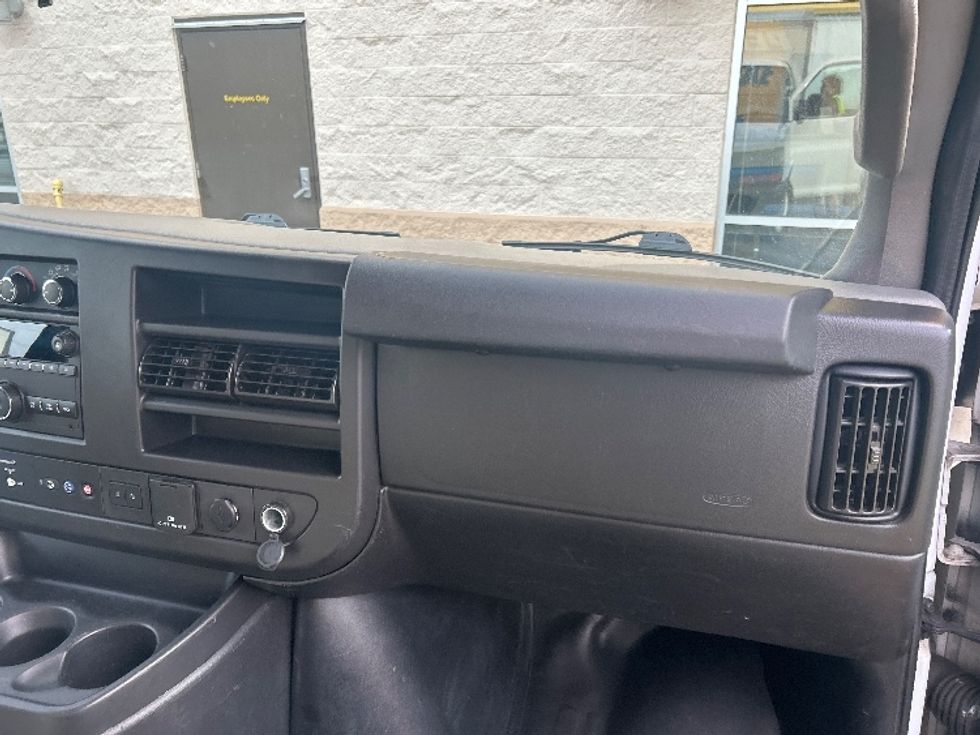 Light Duty Box Truck-Light and Medium Duty Trucks-GMC-2021-Savana G33503-Portland-OR-115,066\n\t\tmiles-$ 28,500 - Image 18