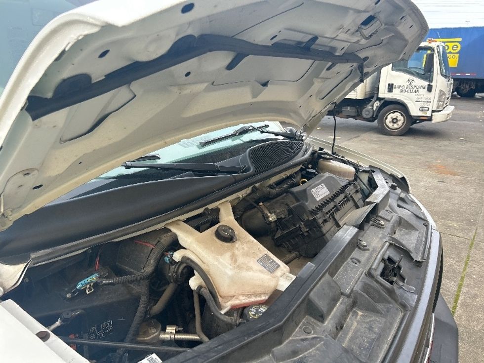 Light Duty Box Truck-Light and Medium Duty Trucks-GMC-2021-Savana G33503-Portland-OR-115,066\n\t\tmiles-$ 28,500 - Image 22