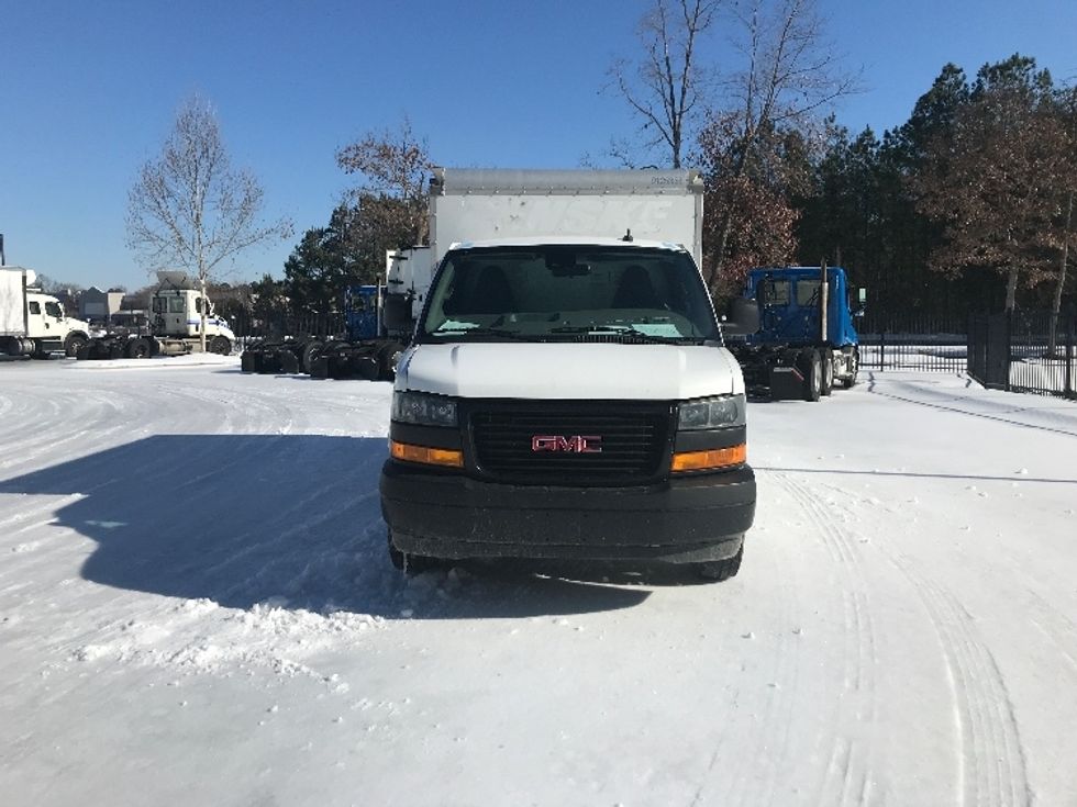 Light Duty Box Truck-Light and Medium Duty Trucks-GMC-2021-Savana G33503-Prince George-VA-102,800\n\t\tmiles-$ 30,250 - Image 2