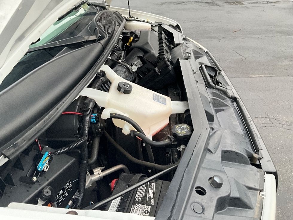 Light Duty Box Truck-Light and Medium Duty Trucks-GMC-2021-Savana G33503-Reading-PA-90,953\n\t\tmiles-$ 29,000 - Image 22