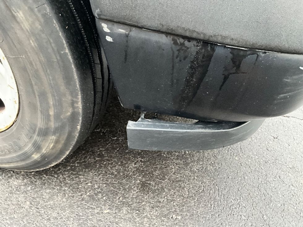 Light Duty Box Truck-Light and Medium Duty Trucks-GMC-2021-Savana G33503-Reading-PA-90,953\n\t\tmiles-$ 29,000 - Image 24