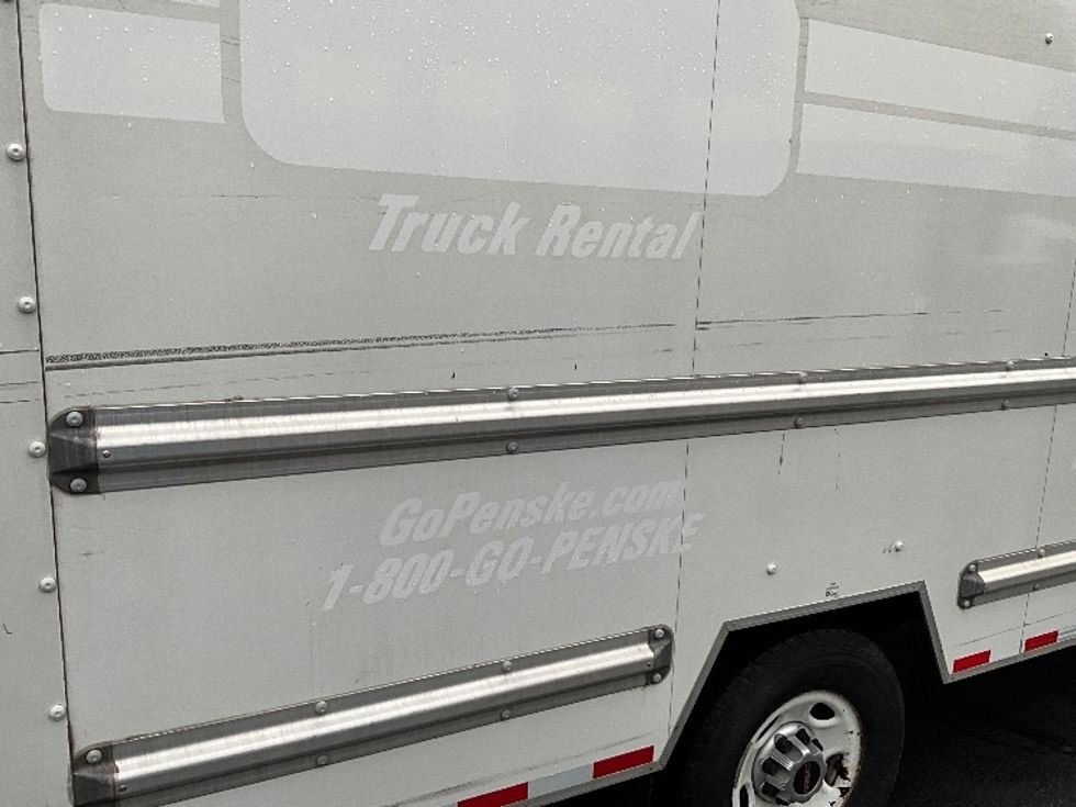 Light Duty Box Truck-Light and Medium Duty Trucks-GMC-2021-Savana G33503-Reading-PA-90,953\n\t\tmiles-$ 29,000 - Image 27