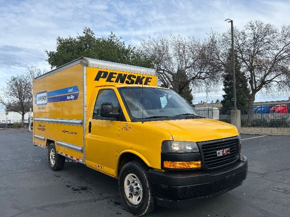 Light Duty Box Truck-Light and Medium Duty Trucks-GMC-2021-Savana G33503-Sacramento-CA-123,593\n\t\tmiles-$ 24,750 - Image 1