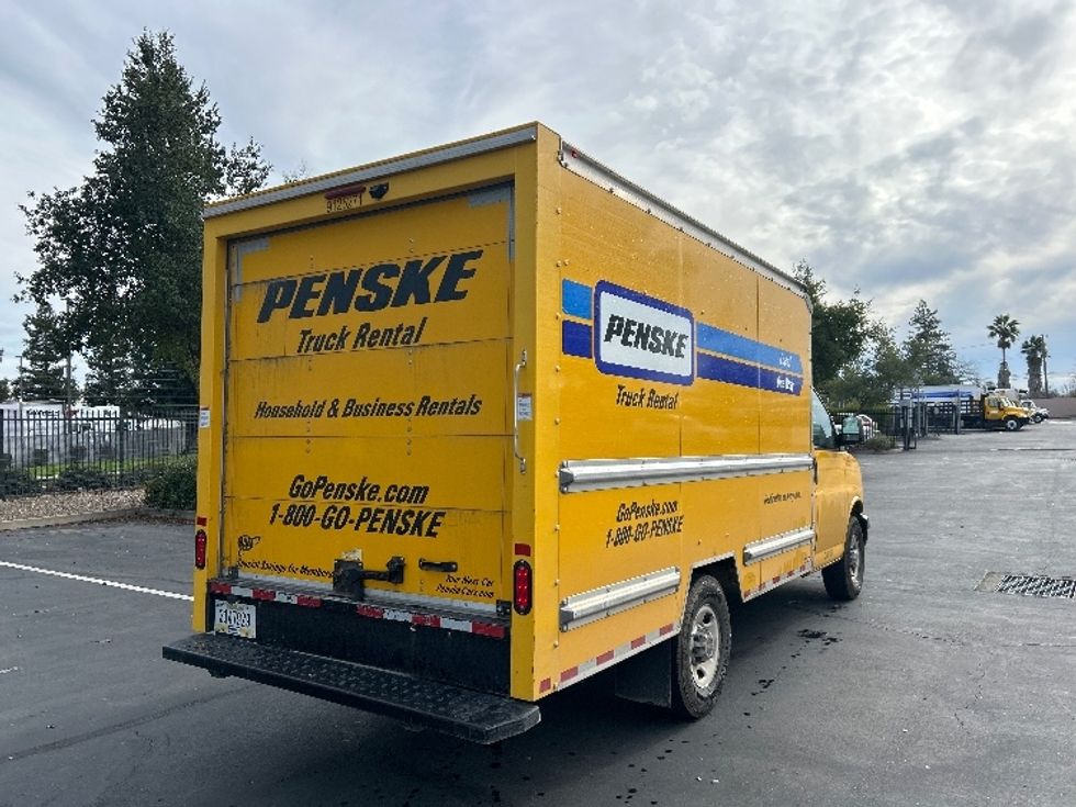 Light Duty Box Truck-Light and Medium Duty Trucks-GMC-2021-Savana G33503-Sacramento-CA-123,593\n\t\tmiles-$ 24,750 - Image 13