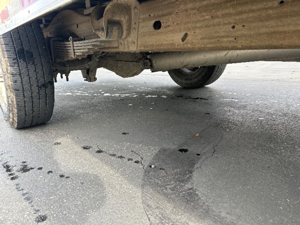 Light Duty Box Truck-Light and Medium Duty Trucks-GMC-2021-Savana G33503-Sacramento-CA-123,593\n\t\tmiles-$ 24,750 - Image 14