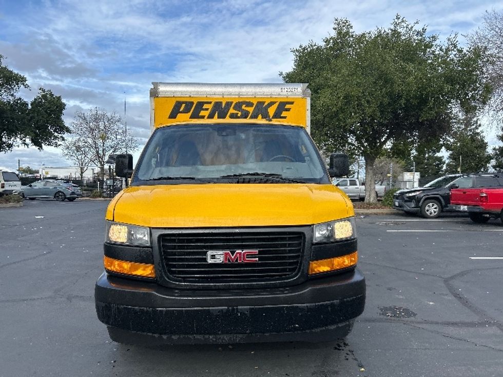 Light Duty Box Truck-Light and Medium Duty Trucks-GMC-2021-Savana G33503-Sacramento-CA-123,593\n\t\tmiles-$ 24,750 - Image 2