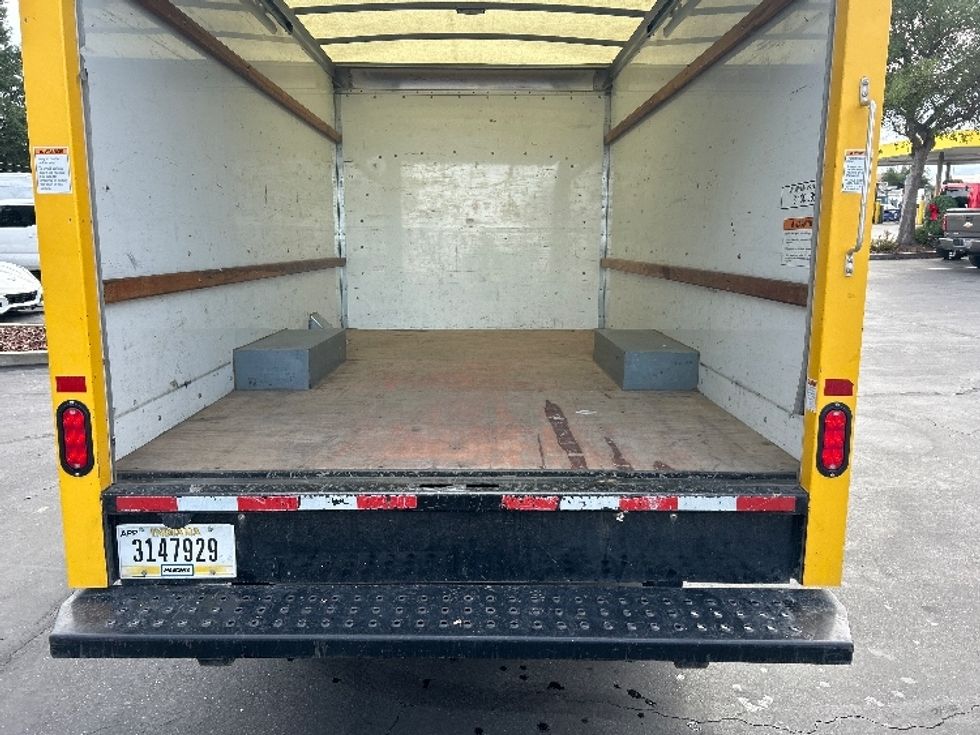 Light Duty Box Truck-Light and Medium Duty Trucks-GMC-2021-Savana G33503-Sacramento-CA-123,593\n\t\tmiles-$ 24,750 - Image 9