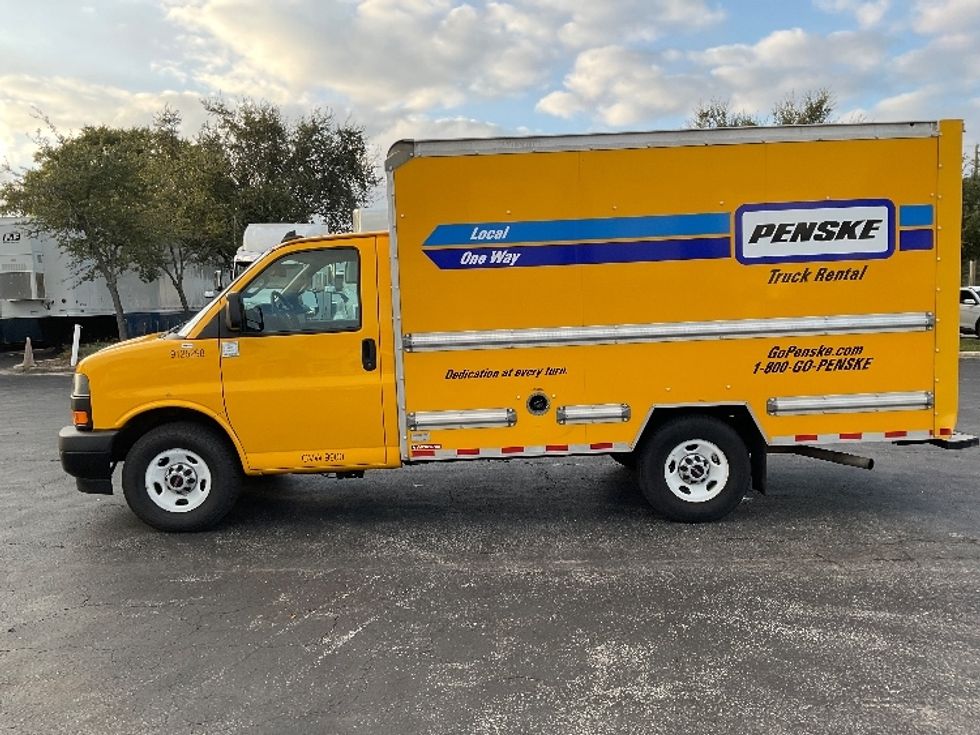 Light Duty Box Truck-Light and Medium Duty Trucks-GMC-2021-Savana G33503-Saint Petersburg-FL-110,558\n\t\tmiles-$ 26,250 - Image 4